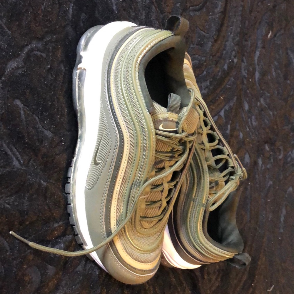 Nike shoes
